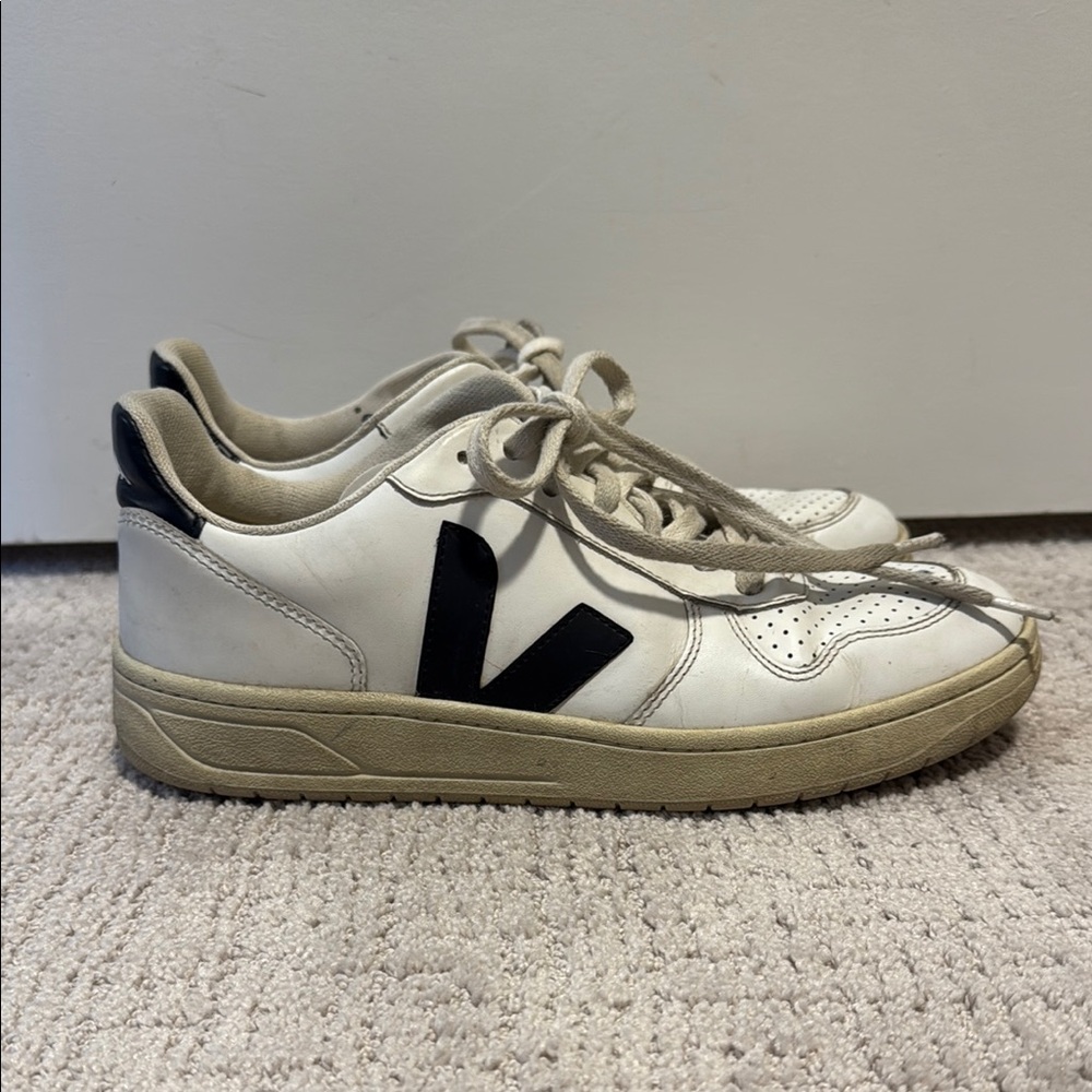 Veja White and Black Women's Sneakers